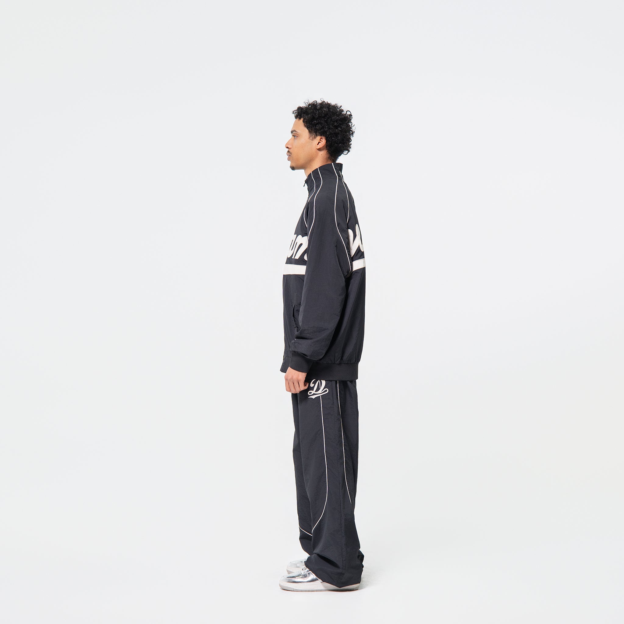 DV SCRIPT TRACK JACKET – Dreamville Official Store